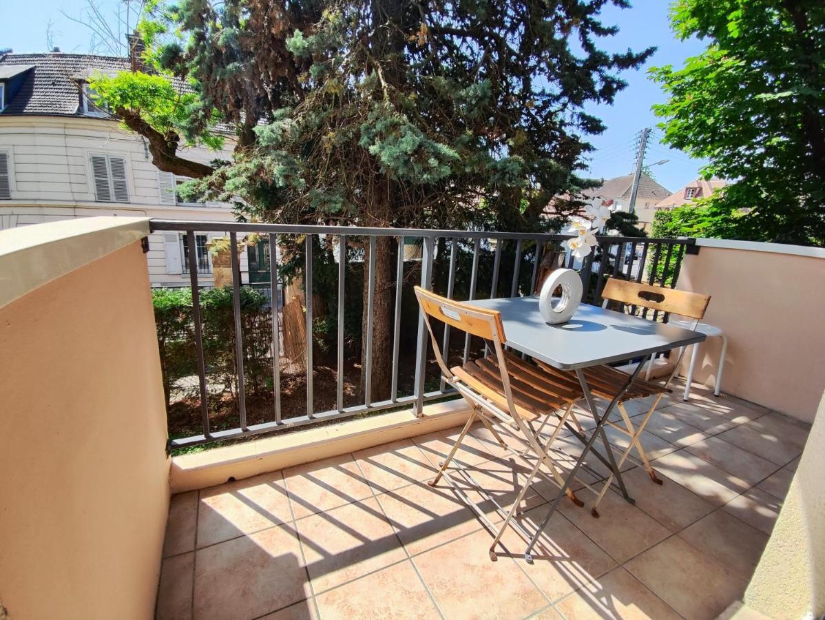Tres Belle Appartement Lumineuse Spacieux Chantilly Exterior photo